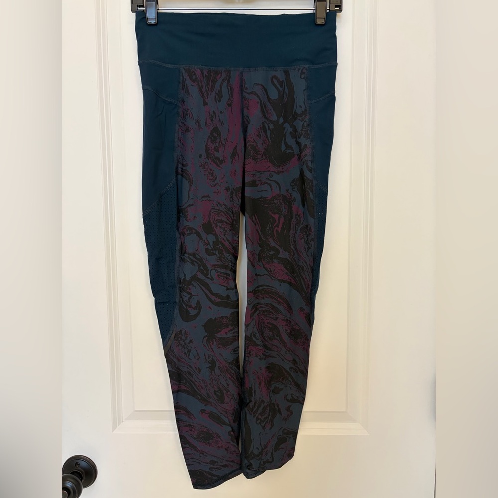 Sweaty Betty Zero Gravity Blue and Purple Patterned Leggings S